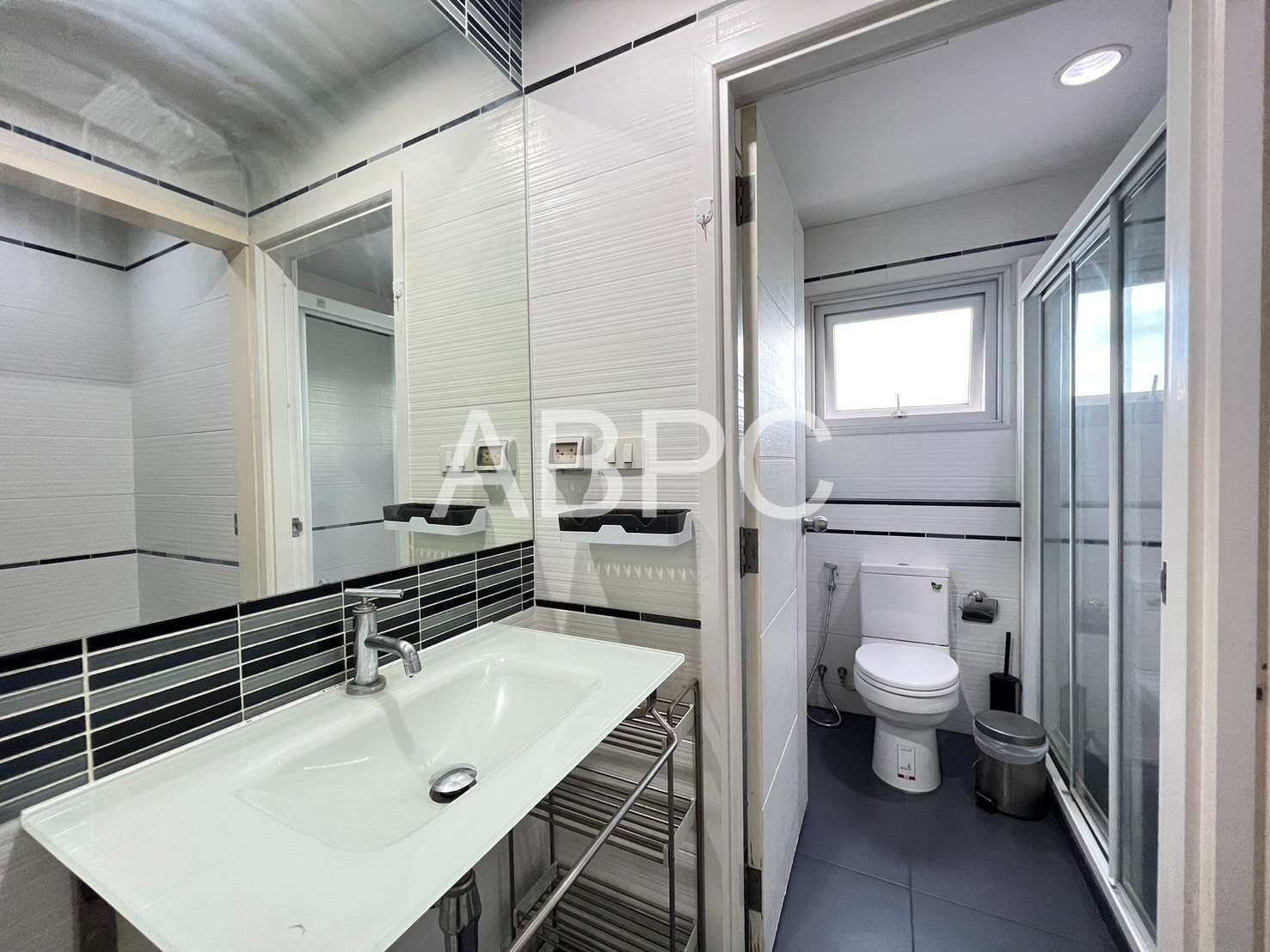 2 Bed 2 Bath in North Pattaya CR6700 photo 10