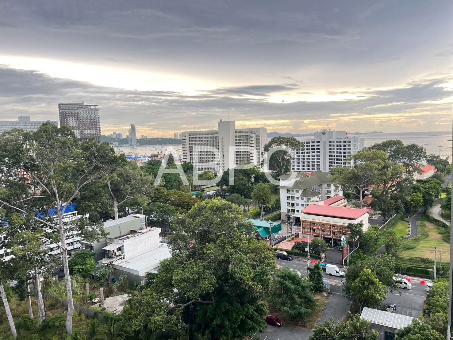 2 Bed 2 Bath in North Pattaya CR6700 photo 11