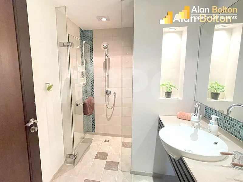1 Bed 2 Bath Condo In North Pattaya photo 8