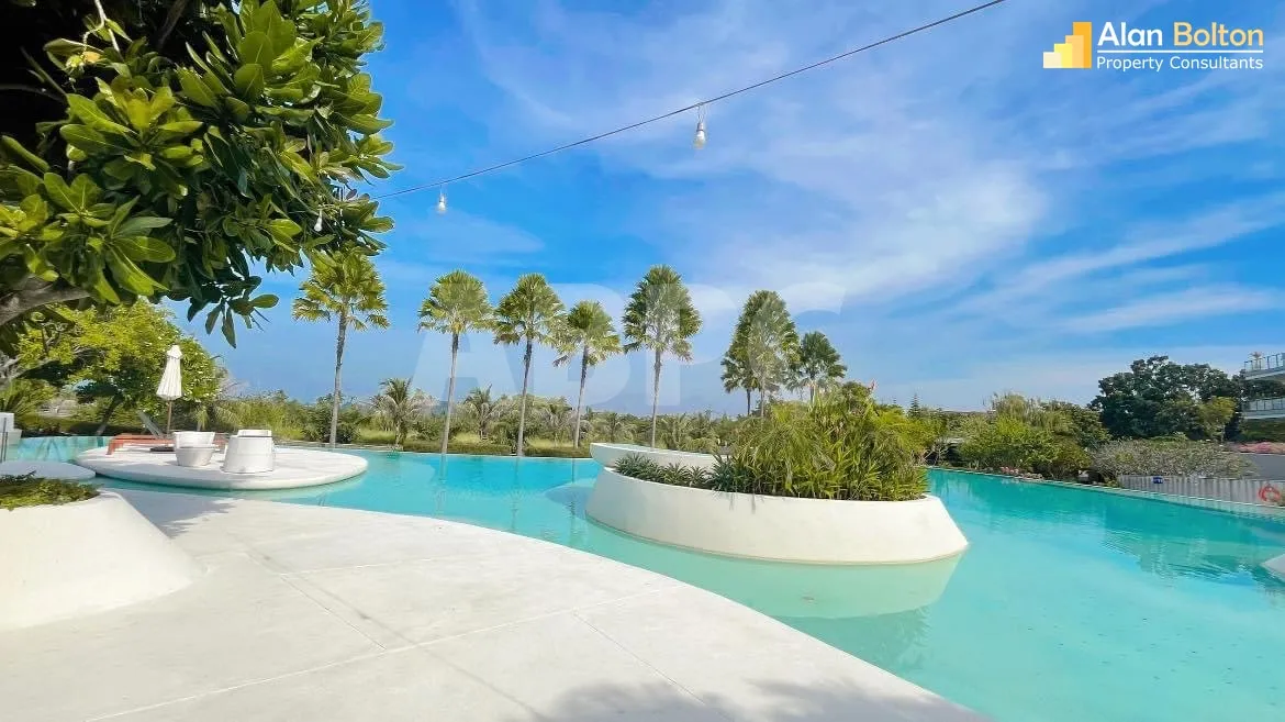 Stunning Condo in Bang Saray For Rent photo 17