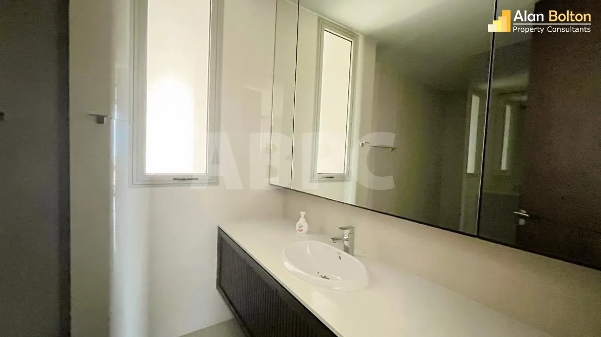 Stunning Condo in Bang Saray For Rent photo 10