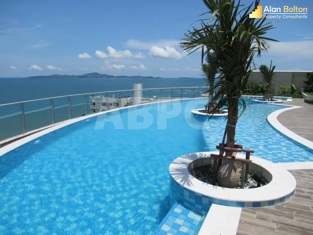 Studio Condo in Sands Condominium Pratumnak