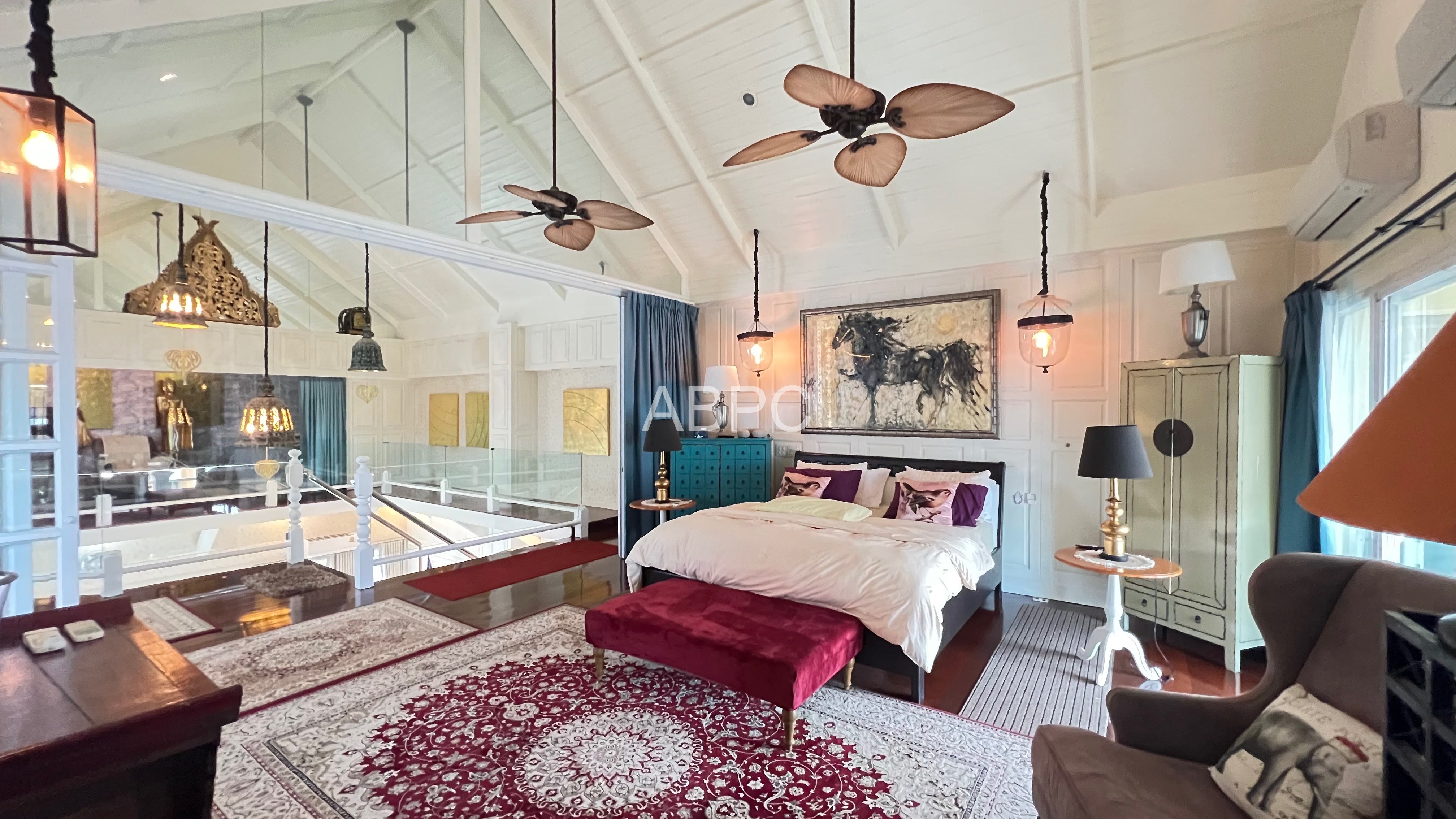 Large 2 bedroom Condo in Chateau Dale Jomtien For Rent photo 14