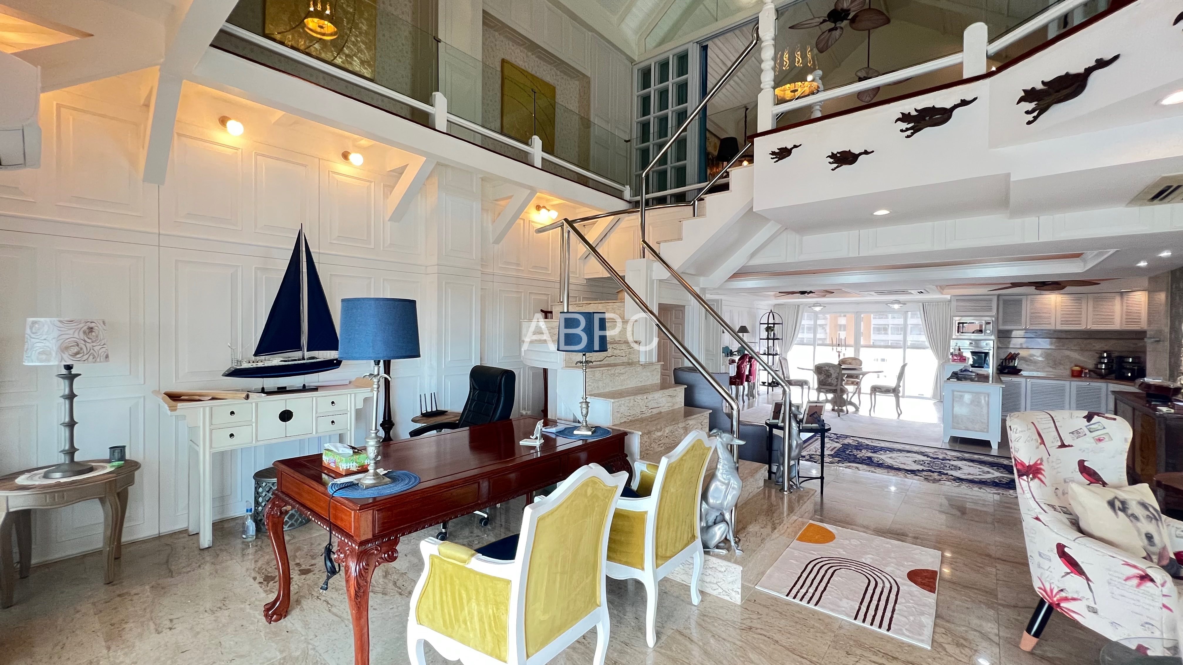 Large 2 bedroom Condo in Chateau Dale Jomtien For Rent photo 10