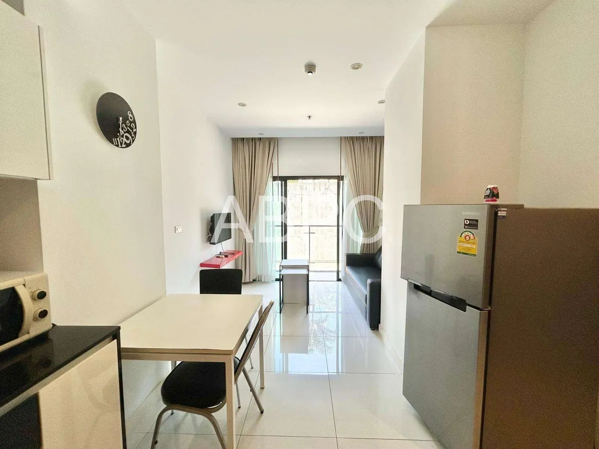 Studio Bed 1 Bath in Pratumnak CR6746
