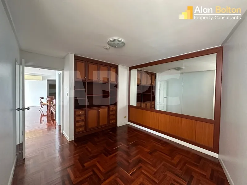 3 Bed 4 Bath in Pratumnak CR6760 photo 14