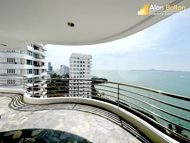 2 Bed 3 Bath in Pratumnak CR6761