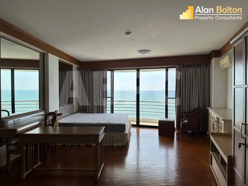 4 Bed 5 Bath in Pratumnak CR6764 photo 14