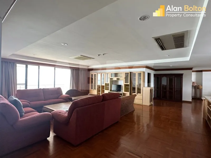 4 Bed 5 Bath in Pratumnak CR6764 photo 18
