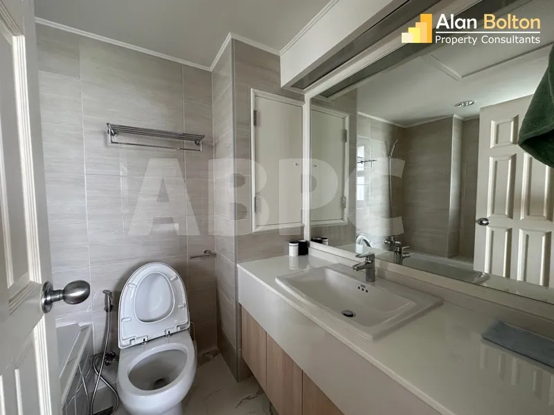 4 Bed 5 Bath in Pratumnak CR6764 photo 7