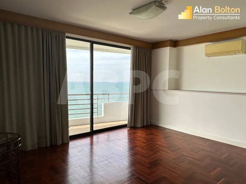 4 Bed 5 Bath in Pratumnak CR6765 photo 13