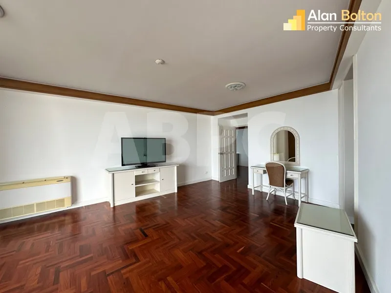 4 Bed 5 Bath in Pratumnak CR6765 photo 19