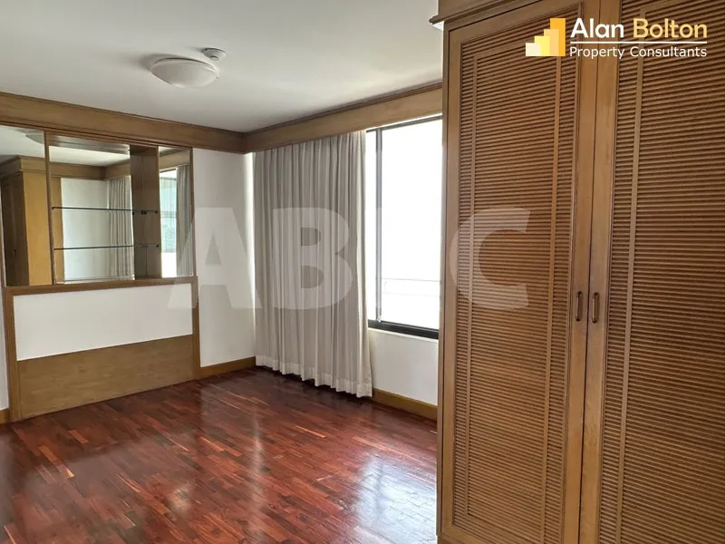 4 Bed 5 Bath in Pratumnak CR6766 photo 14