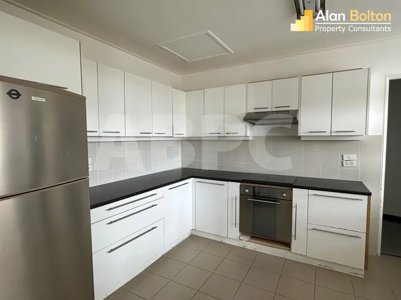 4 Bed 5 Bath in Pratumnak CR6766 photo 3