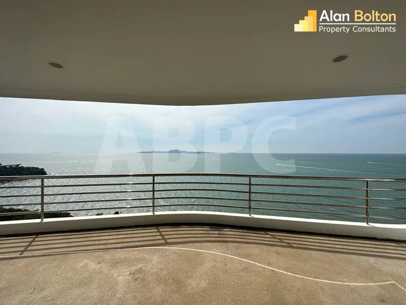 4 Bed 5 Bath in Pratumnak CR6766 photo 4