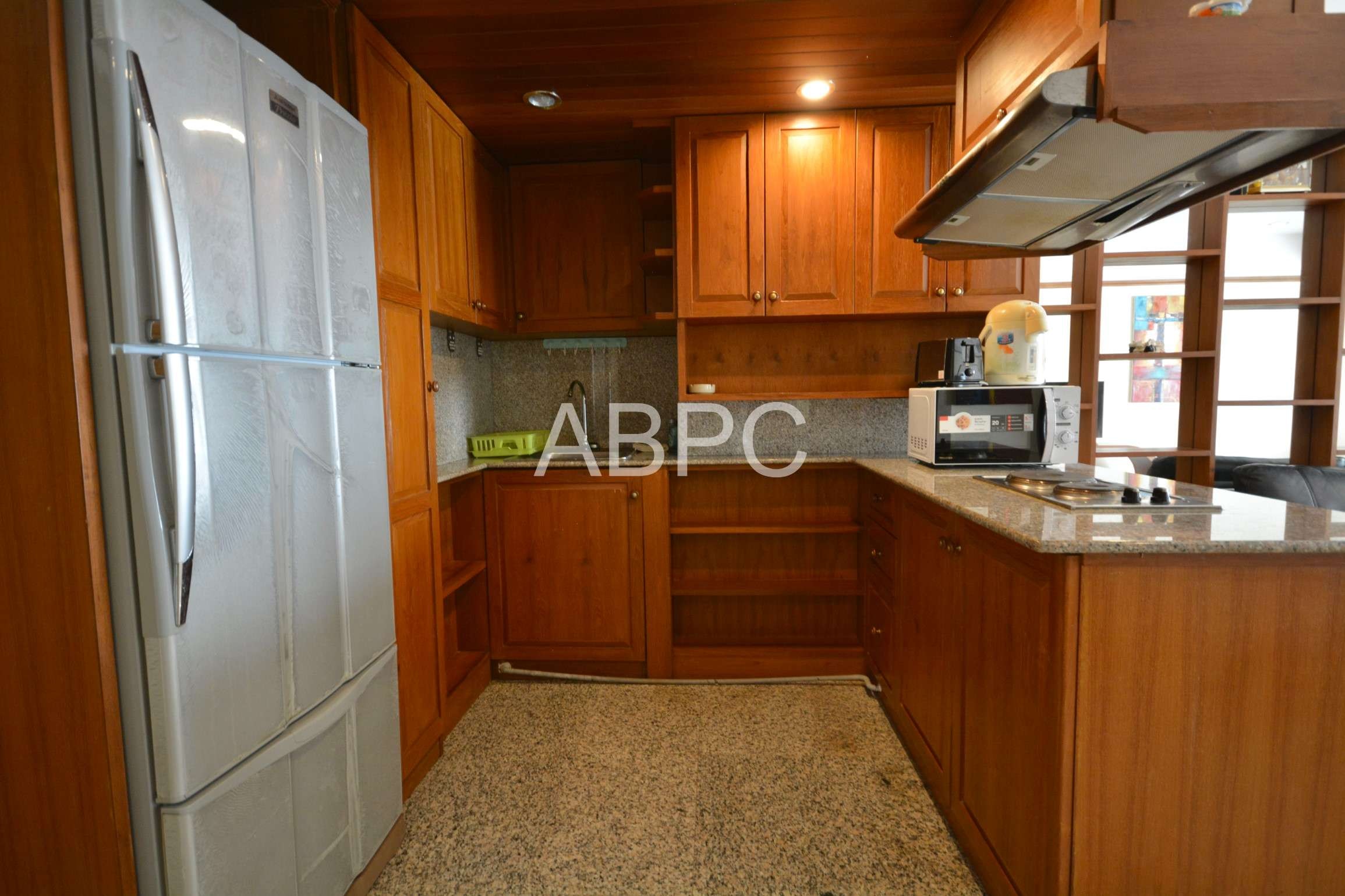 2 Bed 2 Bath Condo - Jomtien Beach Condo photo 6