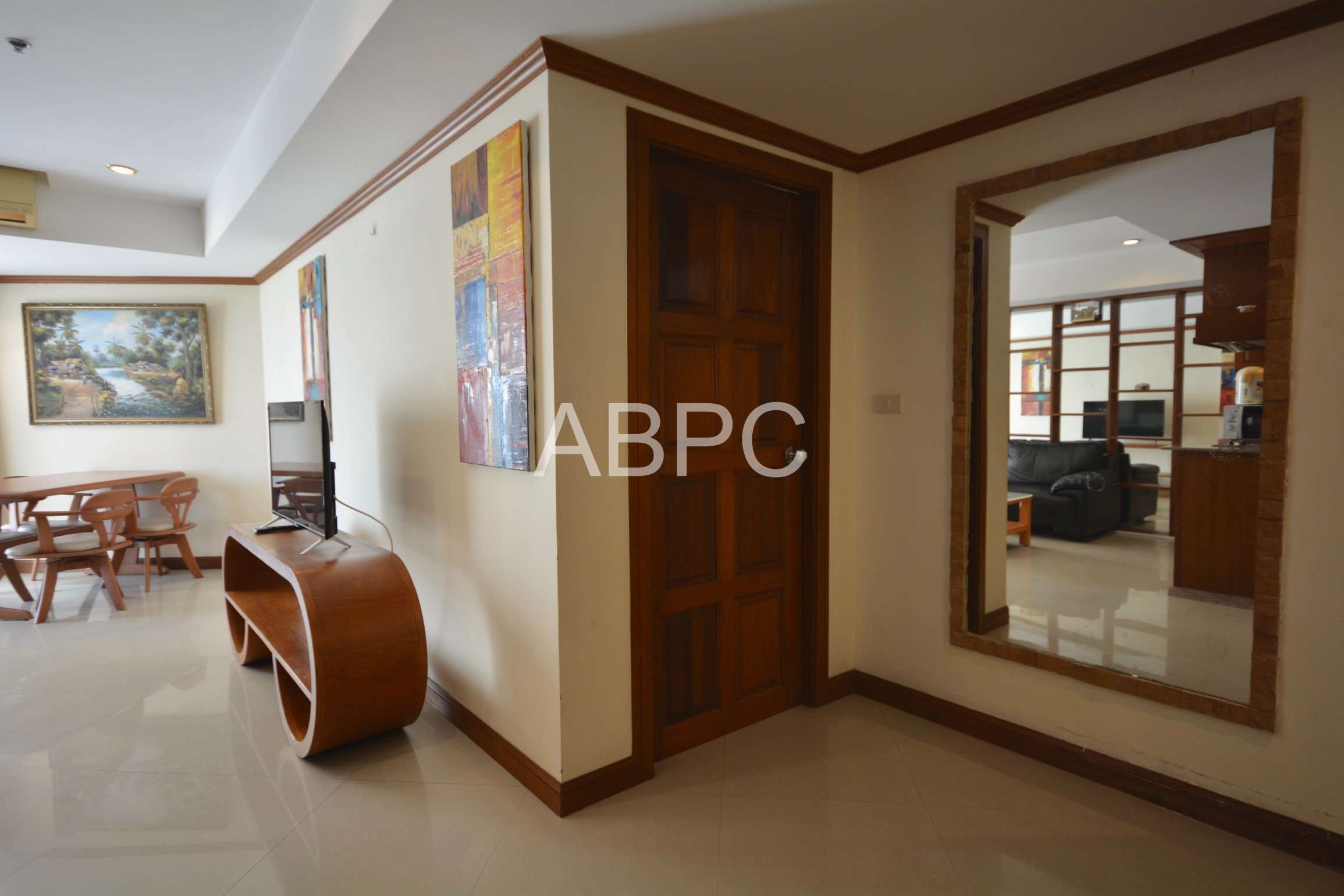 2 Bed 2 Bath Condo - Jomtien Beach Condo photo 12