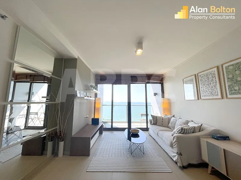 Front Facing Ocean View Large 1 Bedroom Beachfront Condo in The Zire CS10205 photo 5