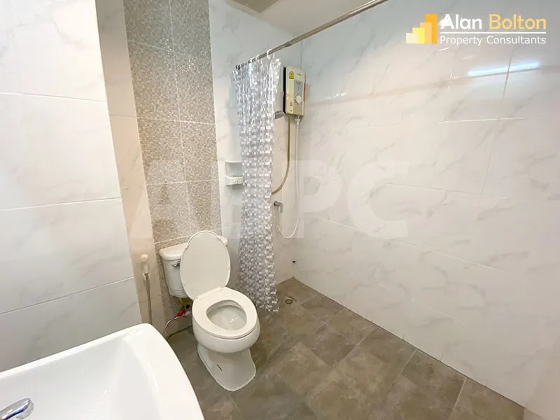 Studio Condo in Pratumnak photo 6