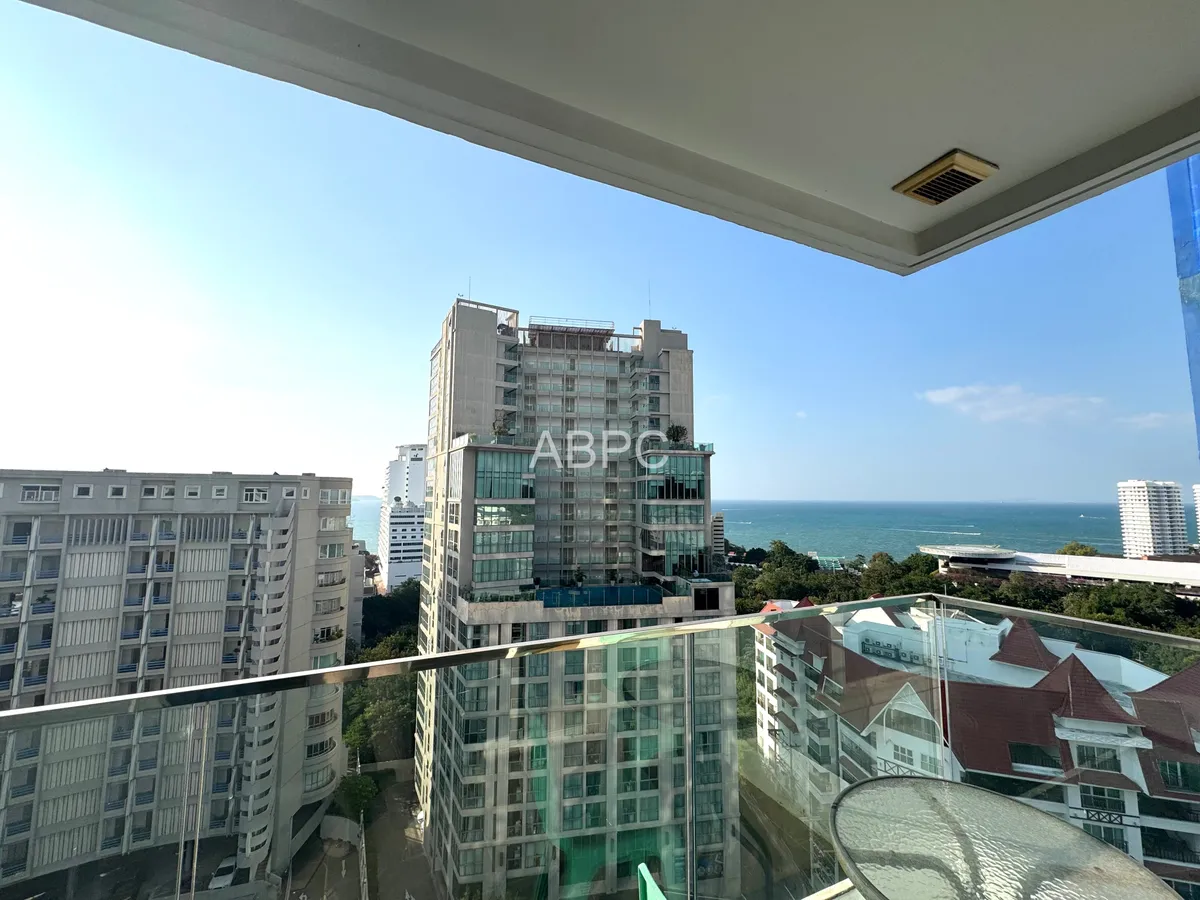 1 Bed - 1 Bath Condo in Pratumnak photo 4