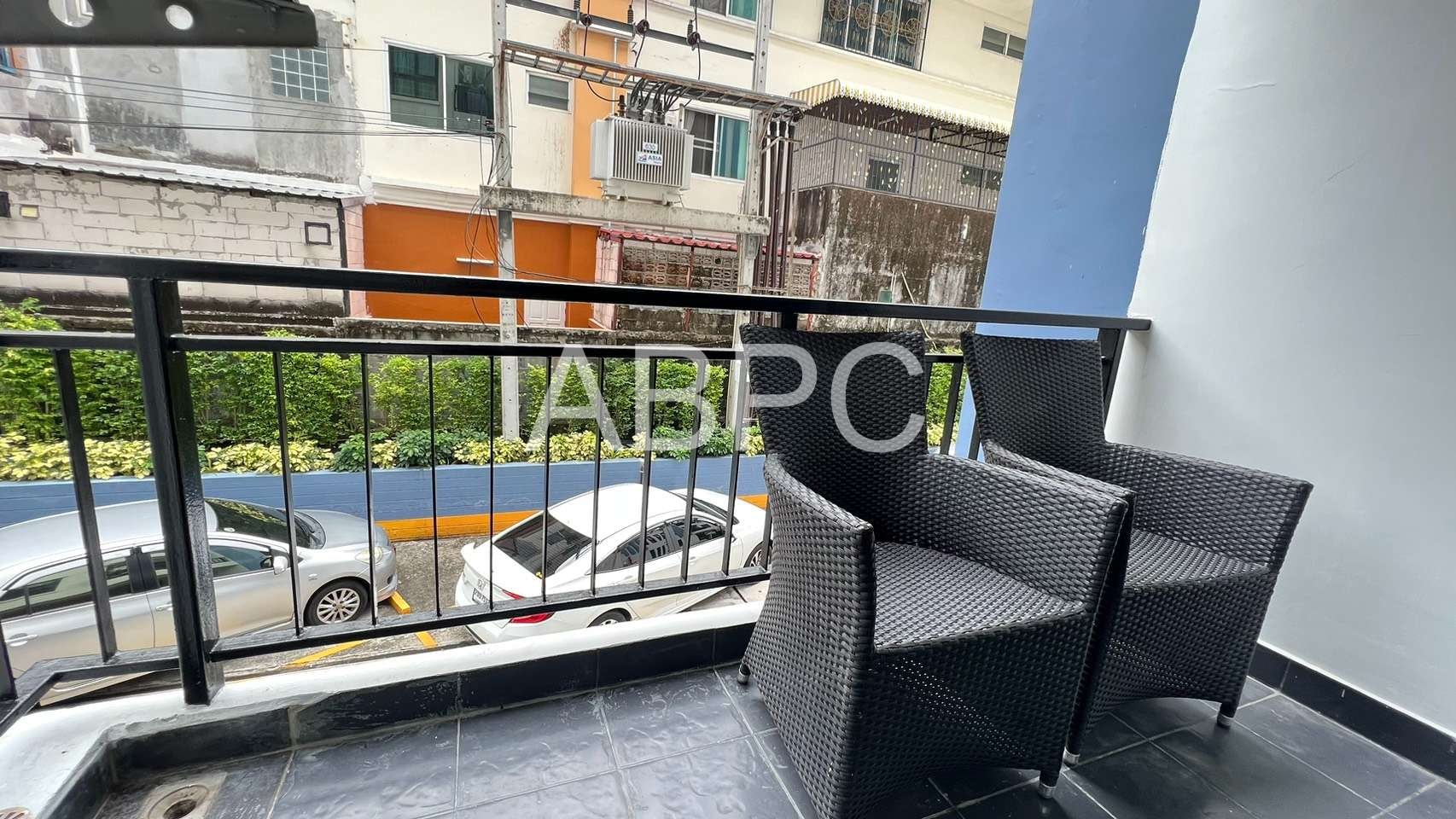 1 Bed 1 Bath Condo In East Pattaya photo 4