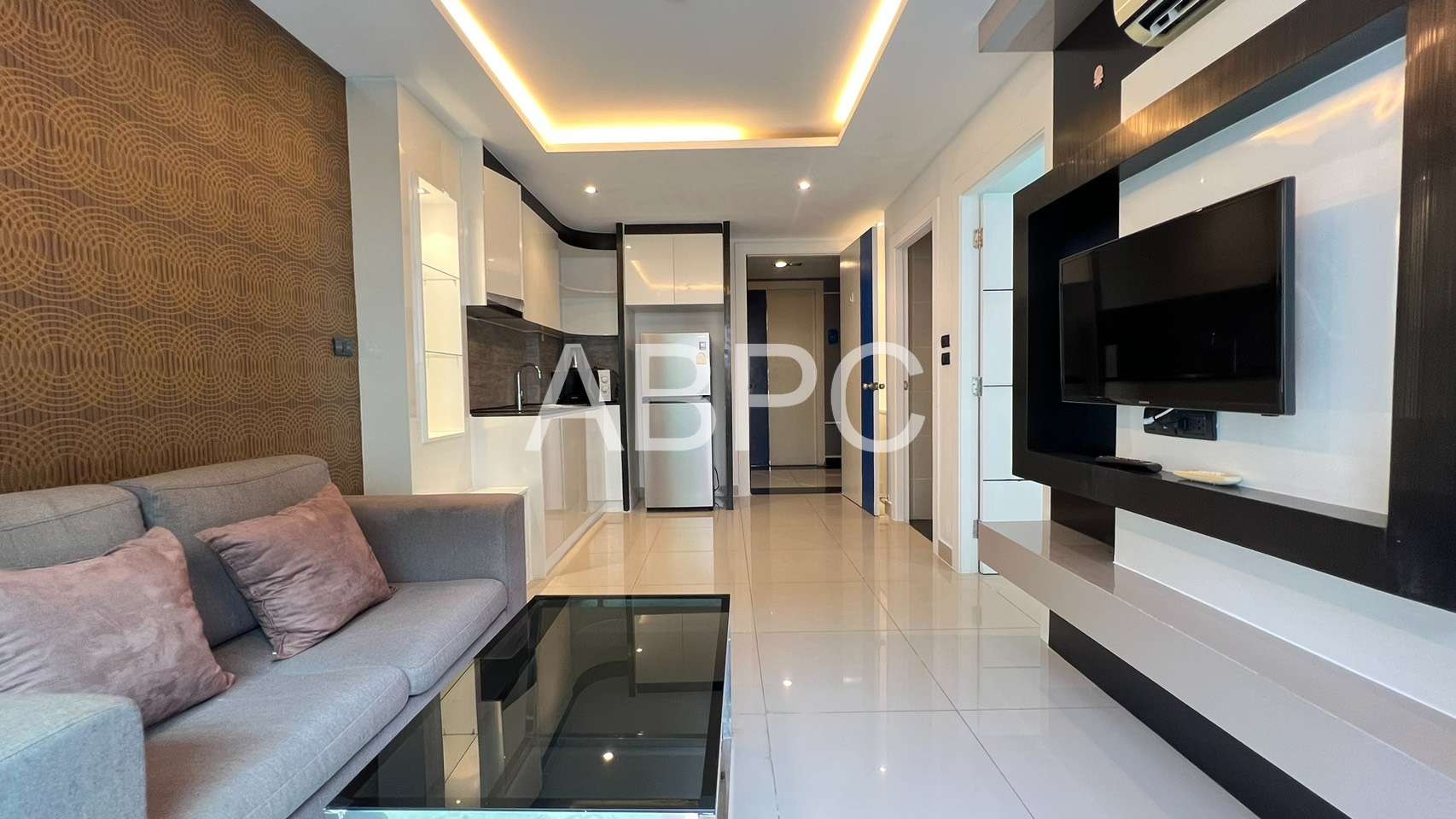 1 Bed 1 Bath Condo In East Pattaya photo 7