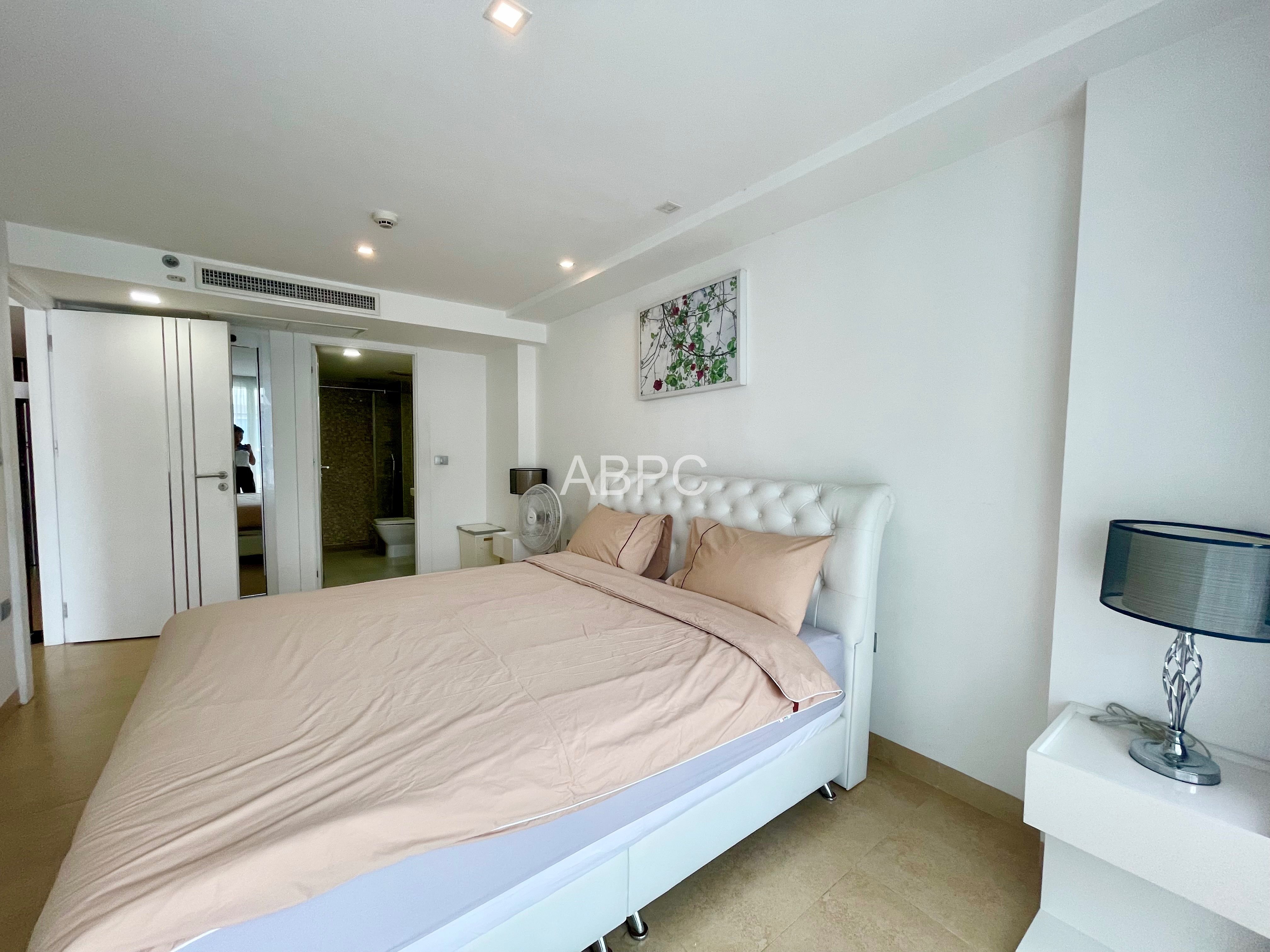 1 Bed 2 Bath Condo in Central Pattaya - Centara Avenue Residence photo 9