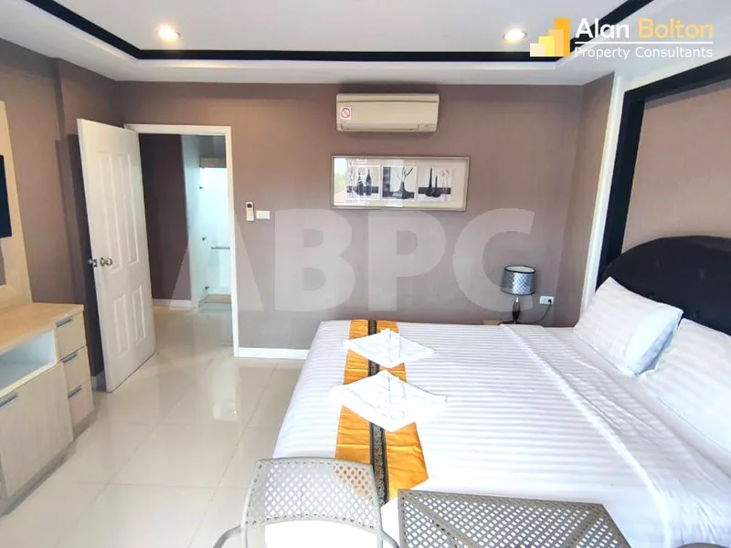Large 2 Bed 2 Bath Duplex Condo In Pratumnak photo 4