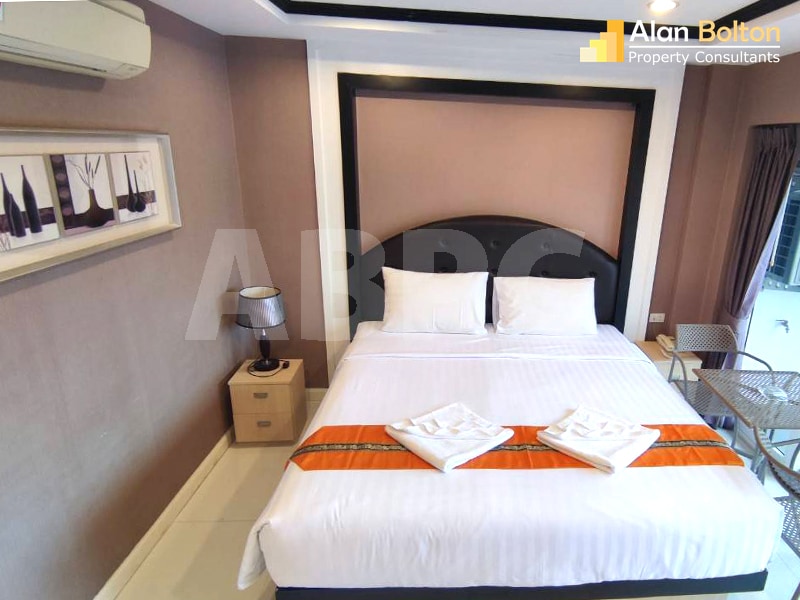 Large 2 Bed 2 Bath Duplex Condo In Pratumnak photo 5
