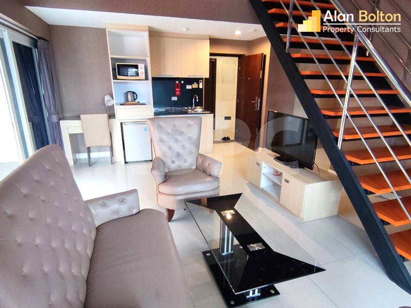 Large 2 Bed 2 Bath Duplex Condo In Pratumnak photo 3