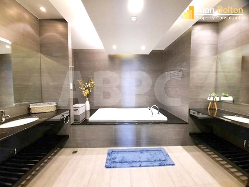 Amazing Condo for Sale at La Royal Beach Condo photo 14