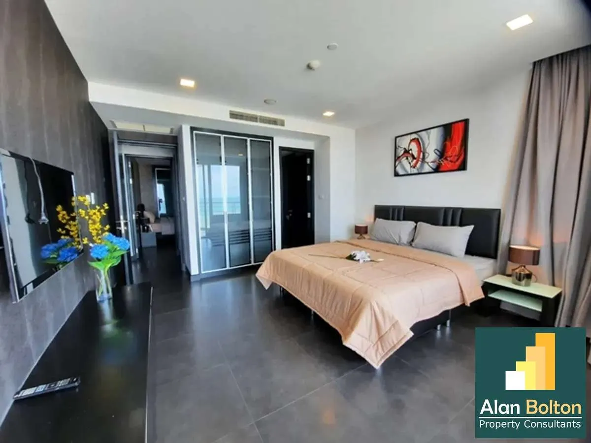 Amazing Condo for Sale at La Royal Beach Condo photo 18