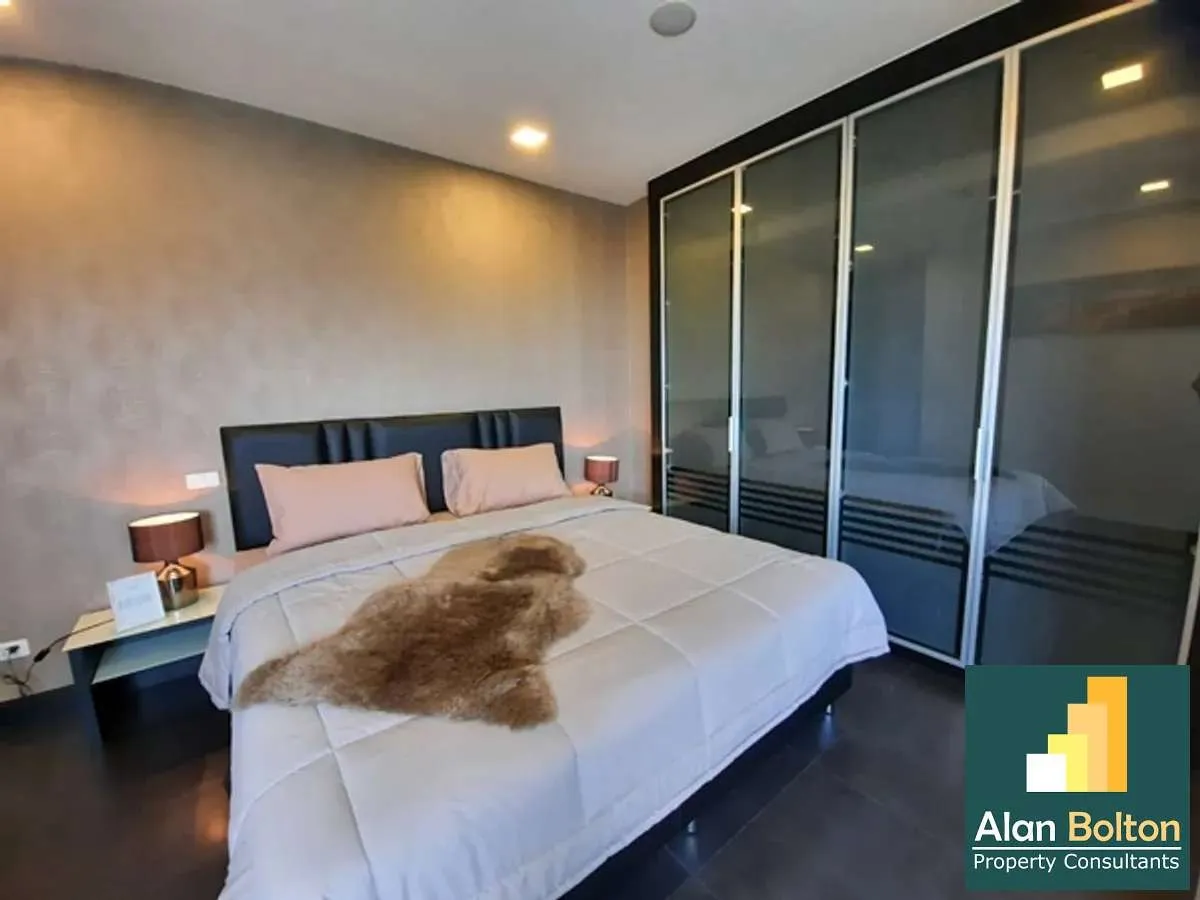 Amazing Condo for Sale at La Royal Beach Condo photo 5