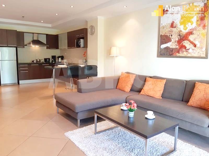 Large 1 Bed 2 Bath Condo in Jomtien photo 6