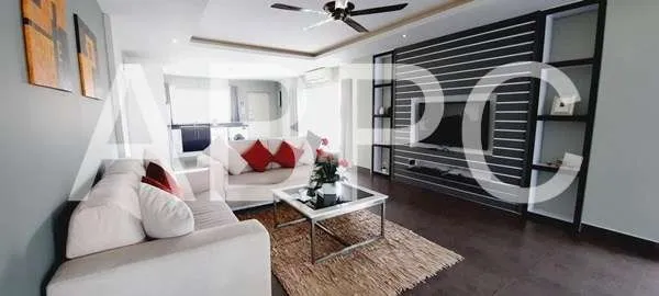 Large 2 Bed Condo in Pratumnak - Tudor Court photo 2