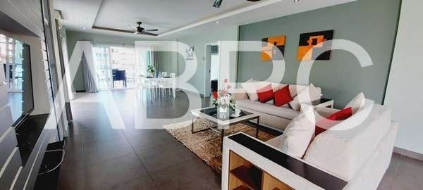 Large 2 Bed Condo in Pratumnak - Tudor Court photo 9