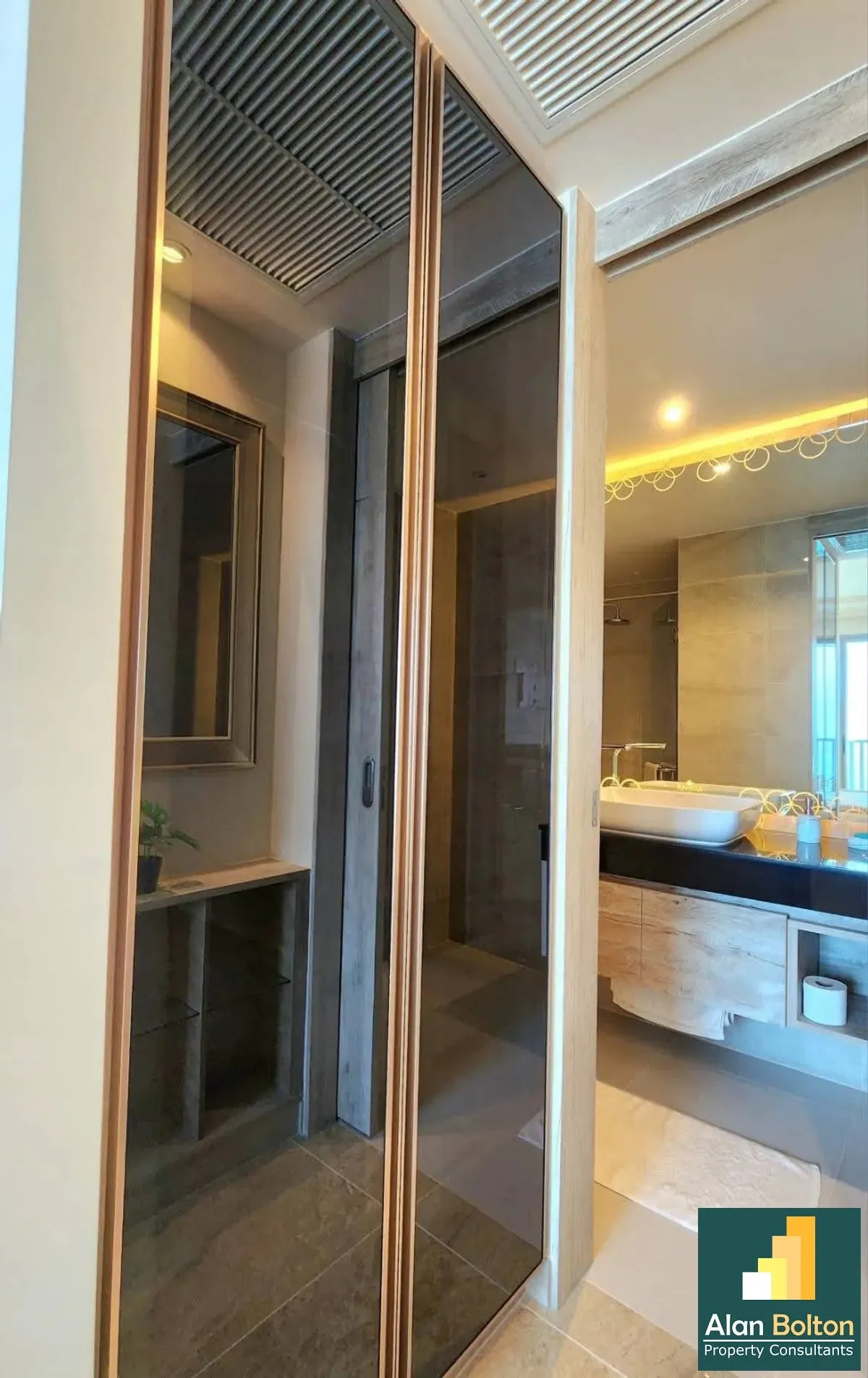 Luxury 1 Bed 1 Bath in Na Jomtien photo 16