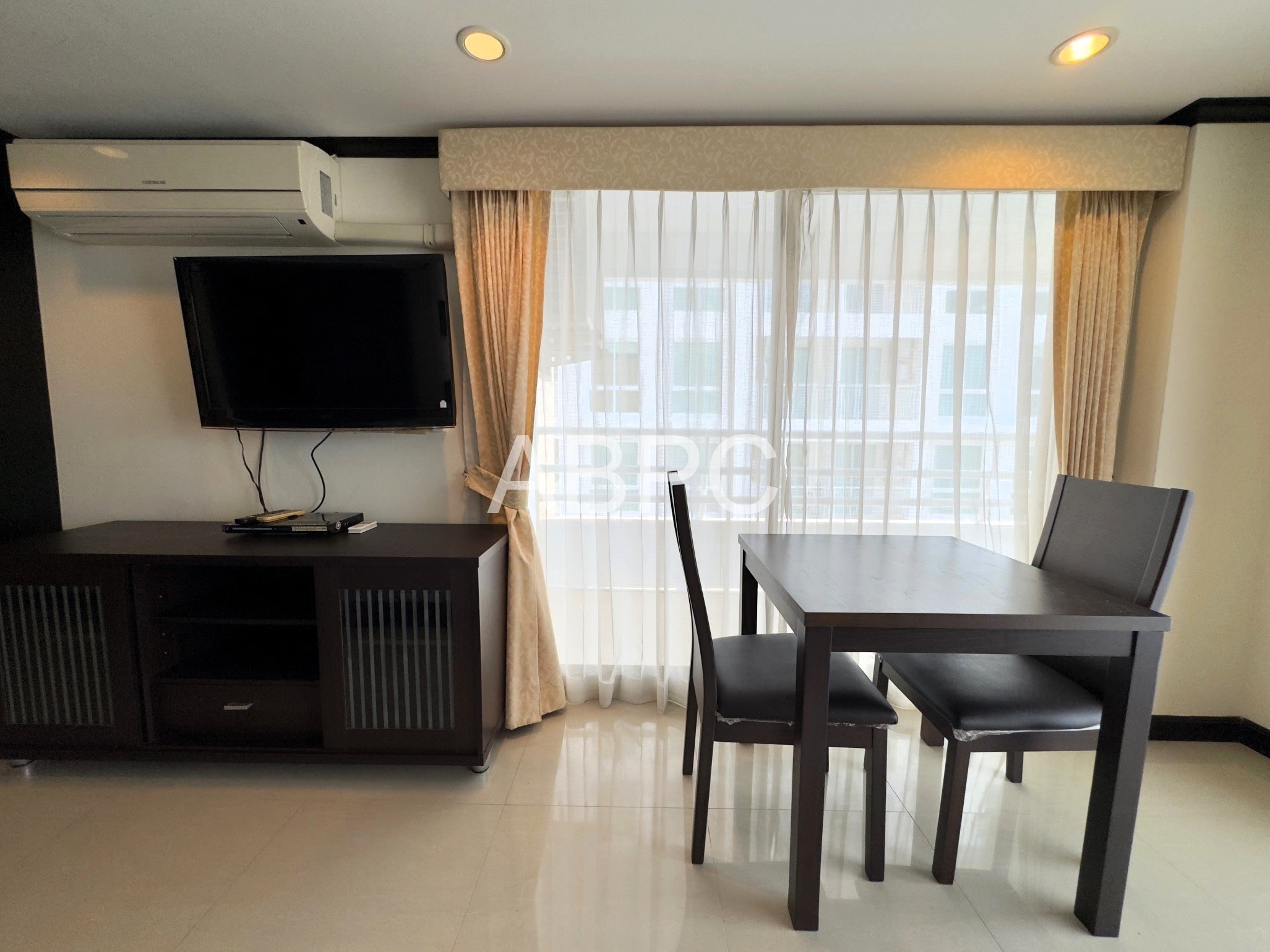 Panoramic Nature View Studio Condo in Jomtien photo 4
