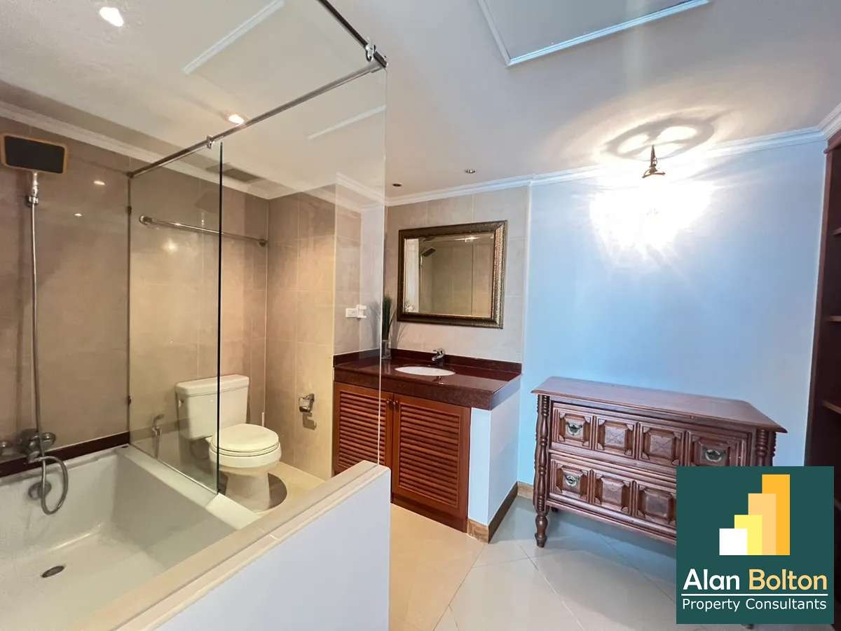 Front Facing Ocean View 2 Bed 2 Bath Condo In Jomtien photo 18