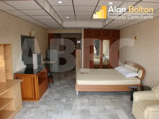 Studio Condo in South Pattaya - Yensabai