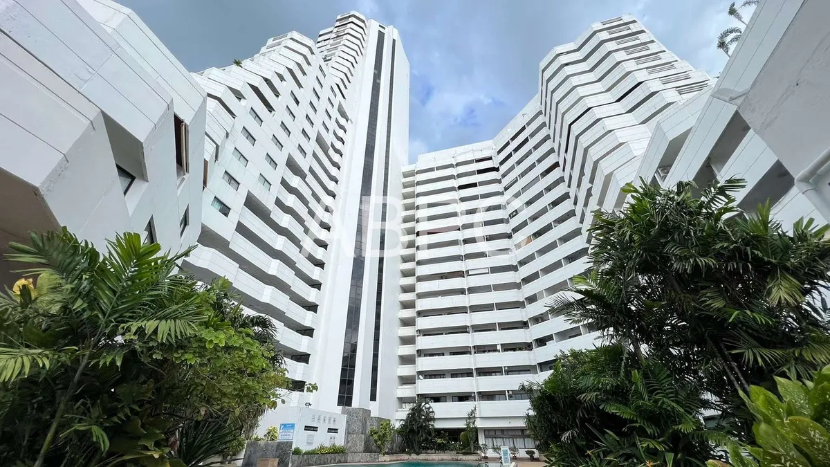 Front Facing Ocean View 4 Bed 3 Bath Duplex Condo In Jomtien