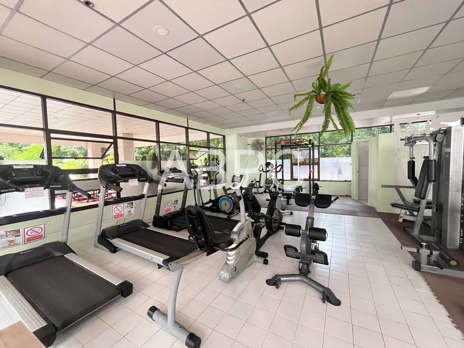 Front Facing Ocean View 4 Bed 3 Bath Duplex Condo In Jomtien photo 8