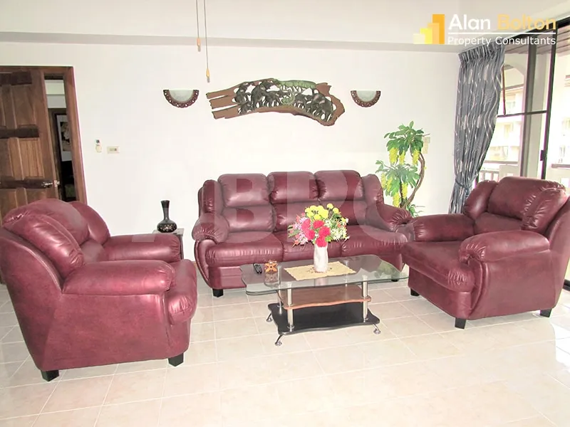 2 Bedroom Condo For Rent - Jomtien Shining Star Condominium photo 2