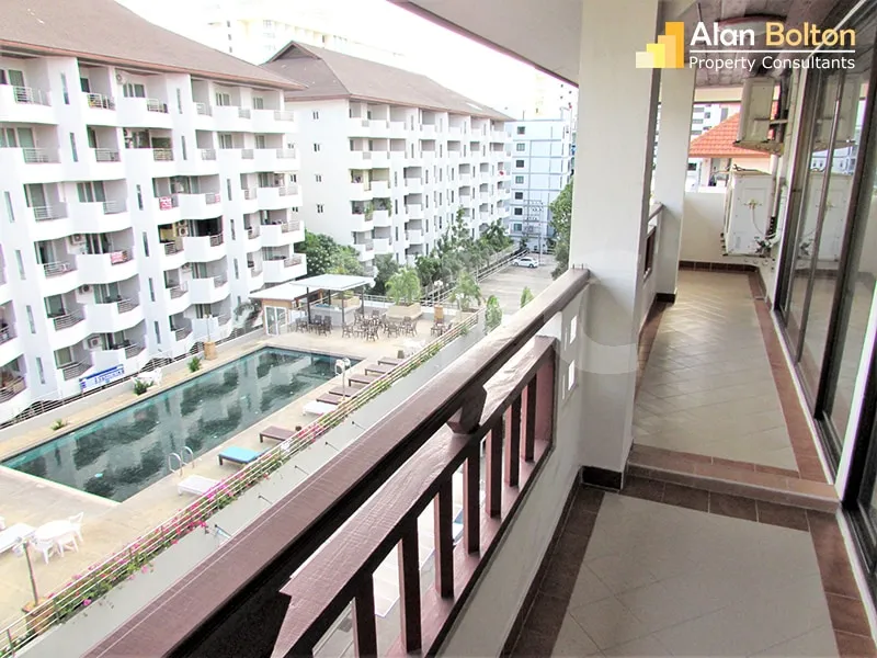 2 Bedroom Condo For Rent - Jomtien Shining Star Condominium photo 5