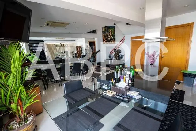 Reduced Large Condo For Sale in Pratumnak photo 13