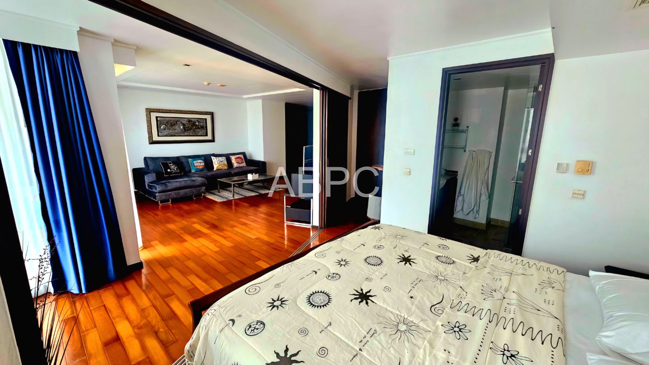 2 Bed 2 Bath Condo in North Pattaya photo 9