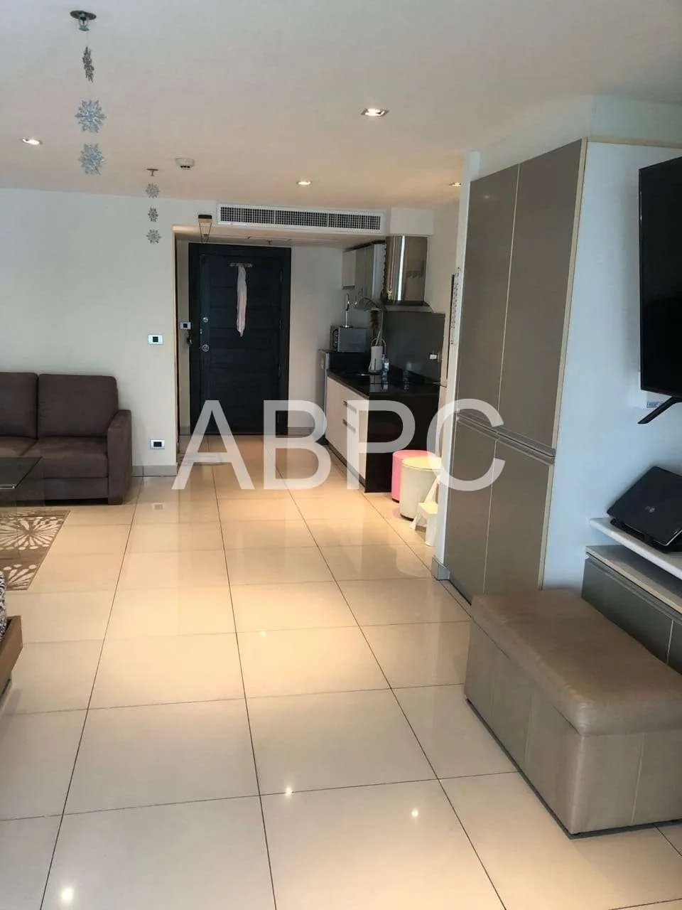 Large Studio Condo Near Central Pattaya photo 19