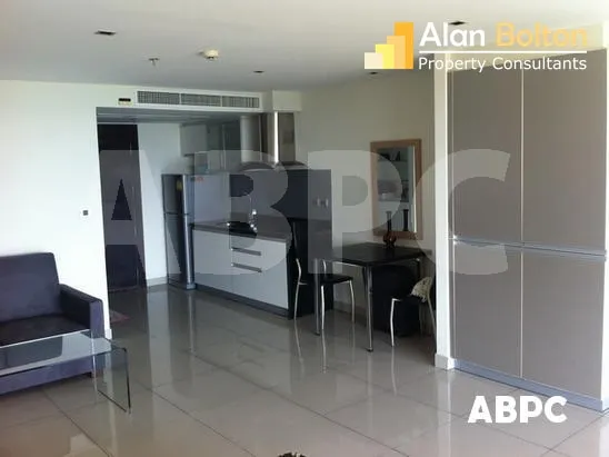 Large Studio Condo Near Central Pattaya photo 3