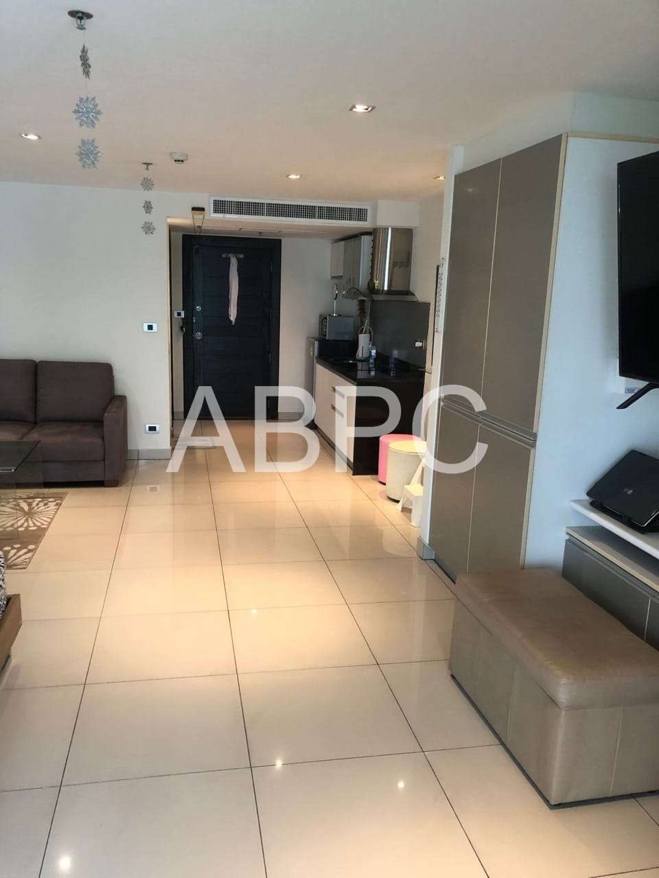 Large Studio Condo Near Central Pattaya photo 19