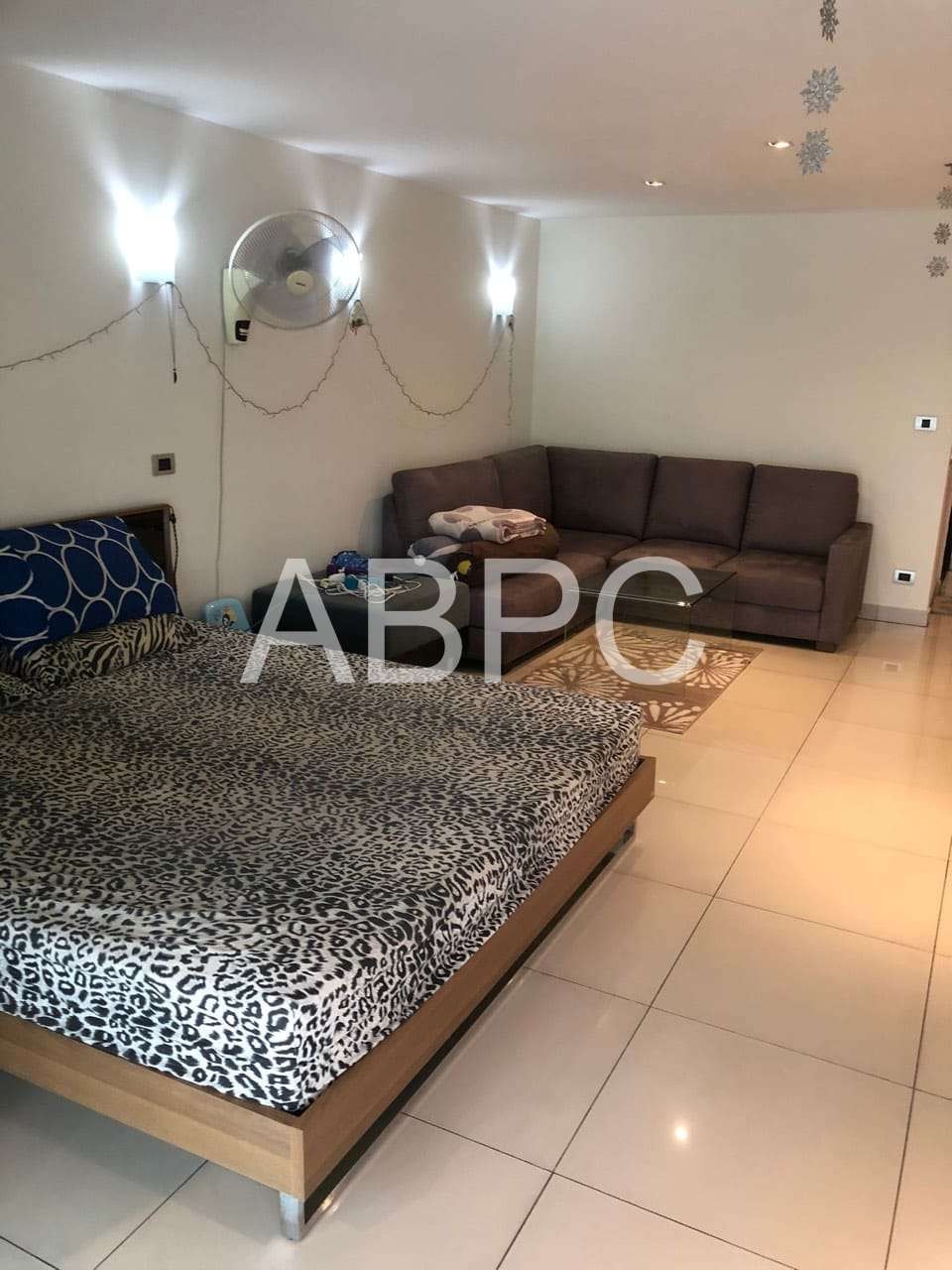Large Studio Condo Near Central Pattaya photo 12
